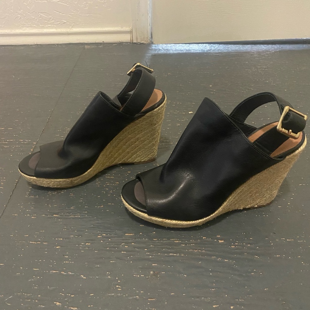 They don’t fit me i wear 7 and these shoes are 7.5